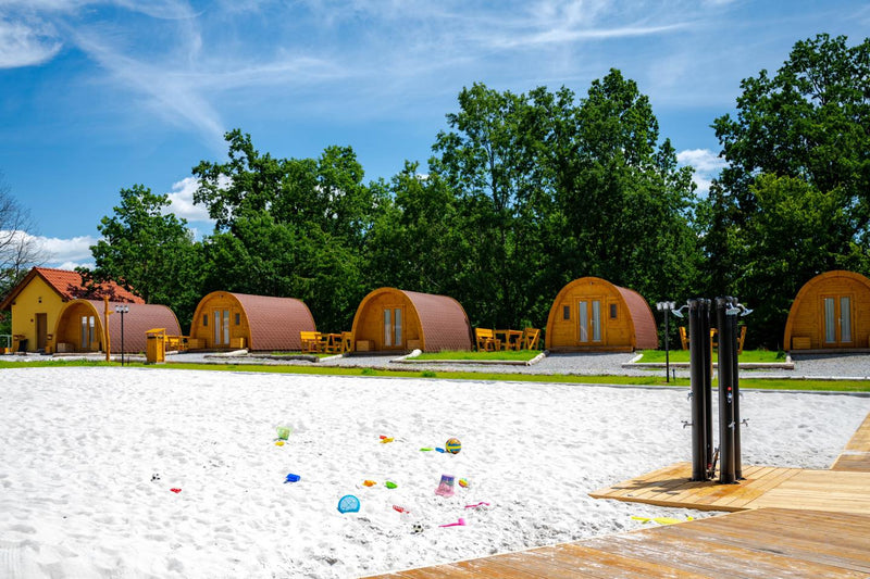 The Escape Vessel – 3.0m x 5.9m Luxury Insulated Camping Pod with Bath + Kitchen