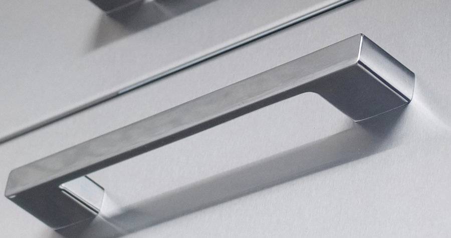 Signature Series Component Handle