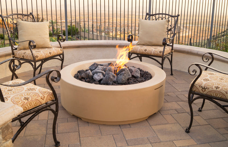 48" Louvre Round Fire Pit with vinyl cover