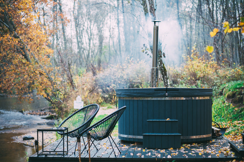 The Pearl Basin – 4-Person Acrylic Hot Tub