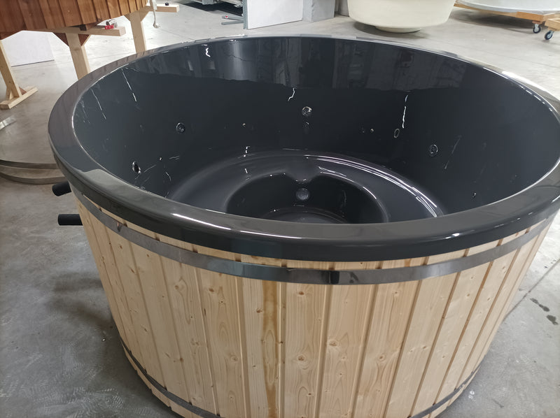 The Pearl Basin – 4-Person Acrylic Hot Tub