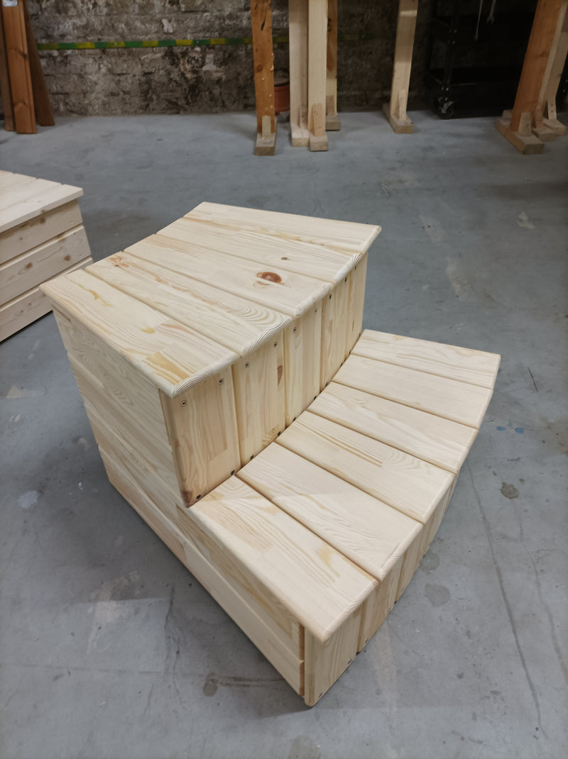 The Pearl Basin – 4-Person Acrylic Hot Tub