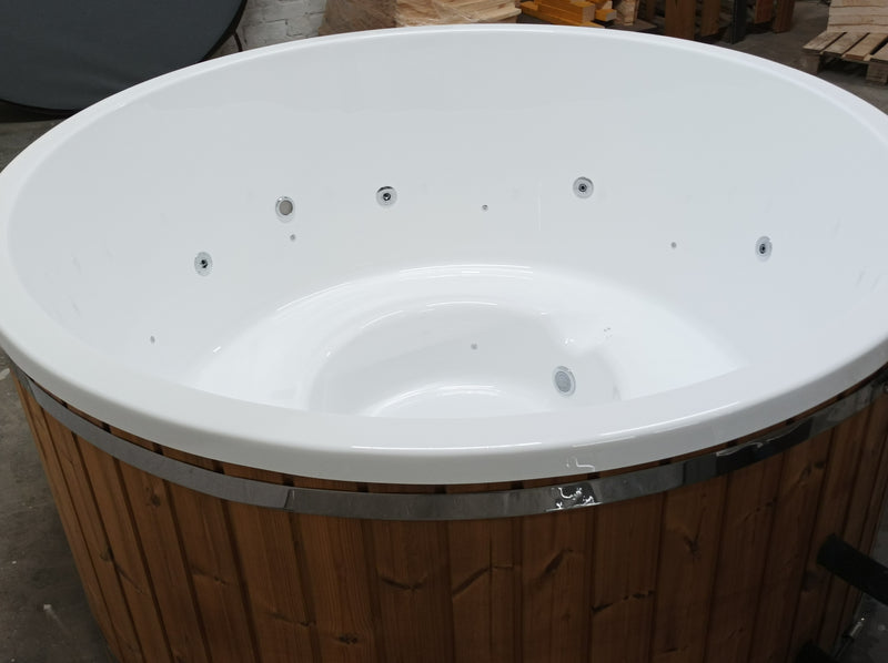 The Pearl Basin – 4-Person Acrylic Hot Tub