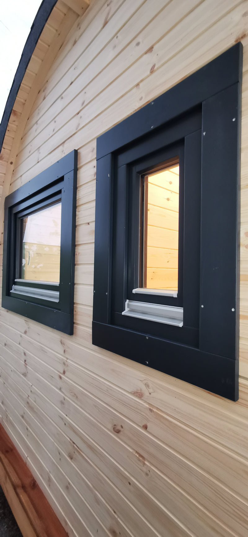 The Escape Vessel – 3.0m x 5.9m Luxury Insulated Camping Pod with Bath + Kitchen