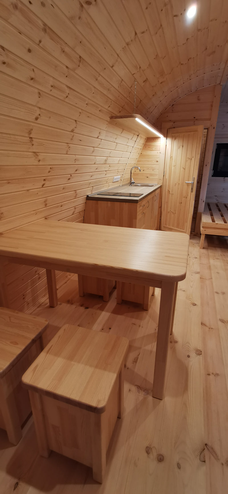 The Escape Vessel – 3.0m x 5.9m Luxury Insulated Camping Pod with Bath + Kitchen