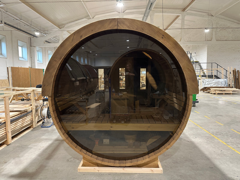 The Obsidian Dome – 10-Person Thermowood Sauna Barrel