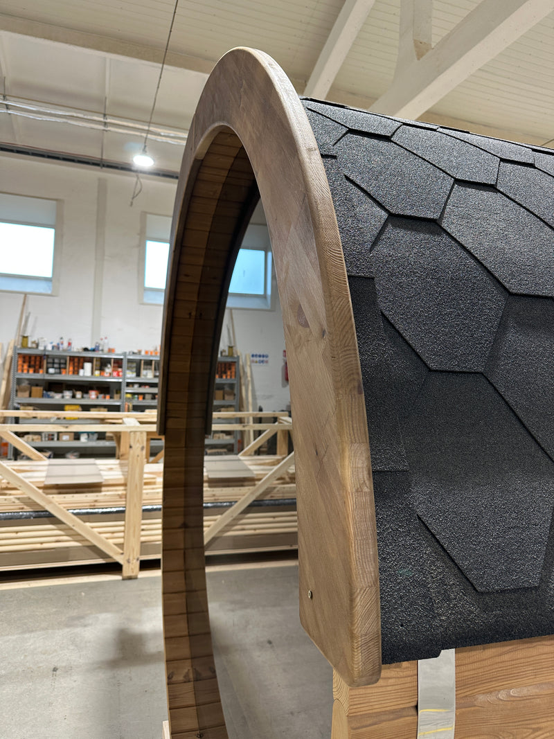 The Blaze Capsule – Luxury 6-Person Thermowood Barrel Sauna