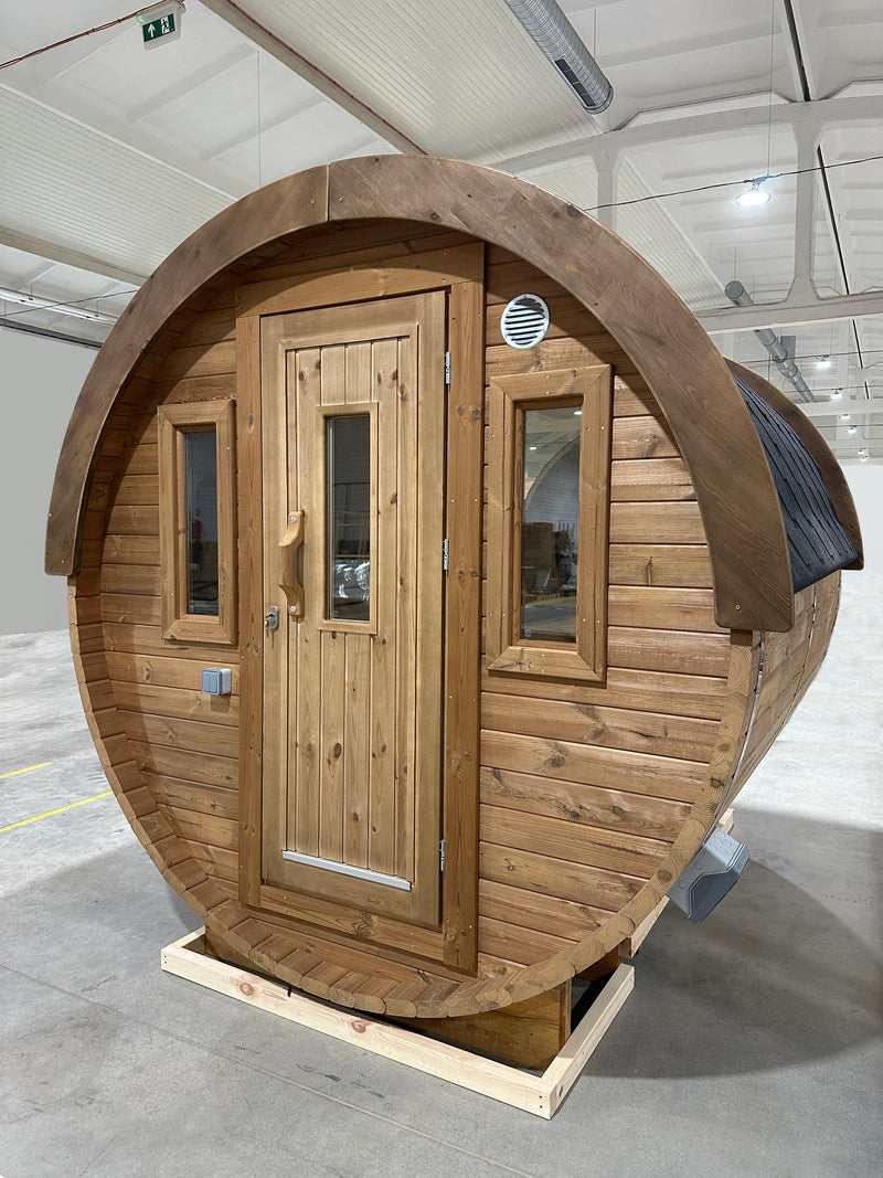 The Blaze Capsule – Luxury 6-Person Thermowood Barrel Sauna