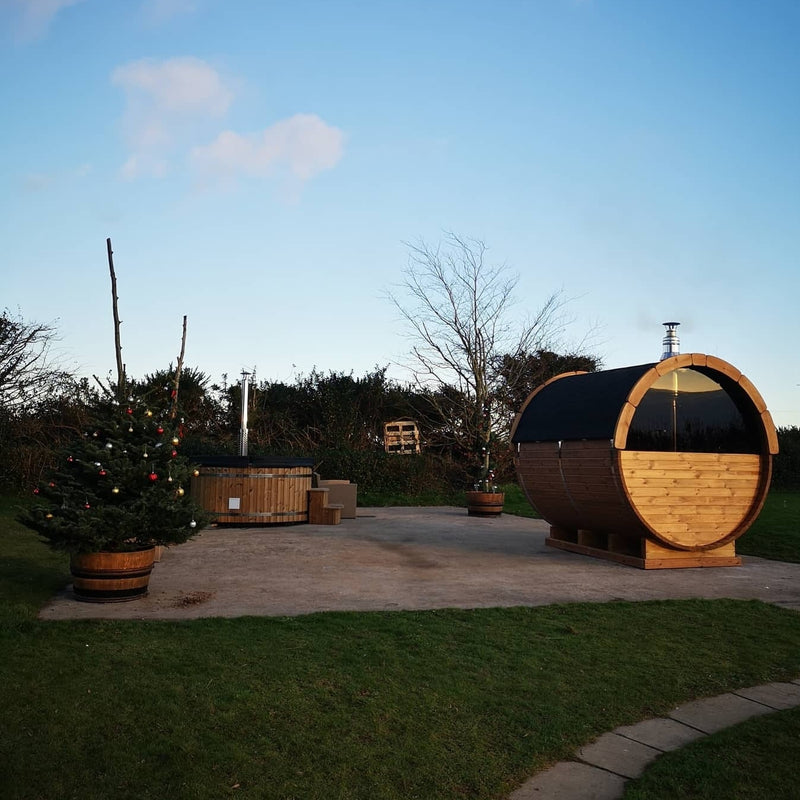 The Blaze Capsule – Luxury 6-Person Thermowood Barrel Sauna