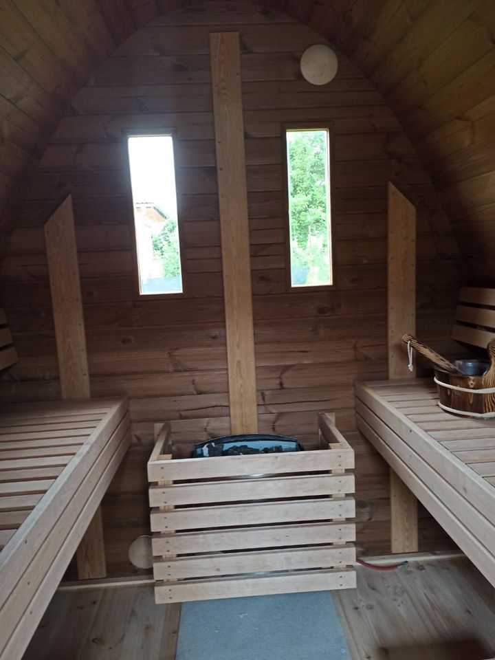 The Sizzle Pod – 6-Person Sauna Cabin
