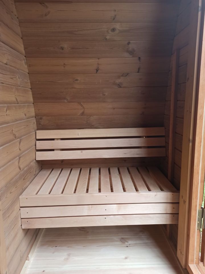 The Sizzle Pod – 6-Person Sauna Cabin