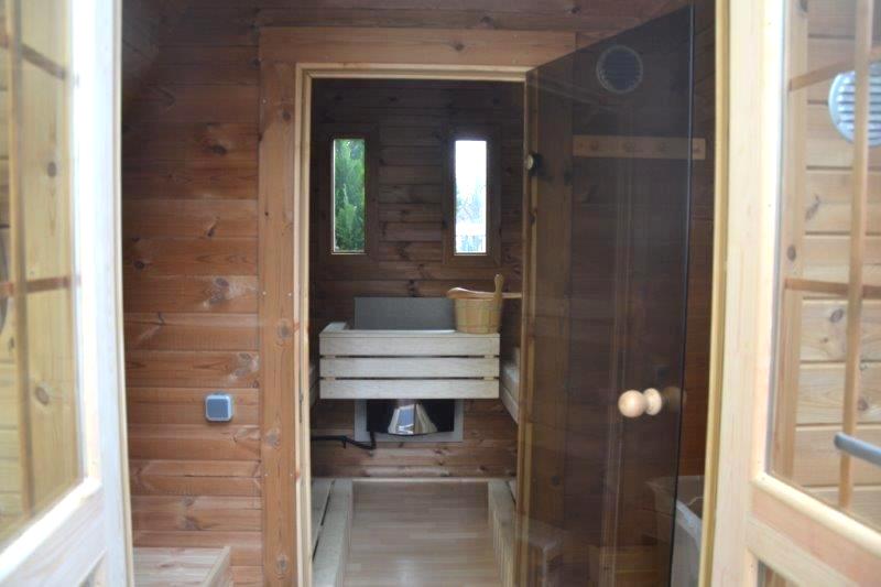 The Sizzle Pod – 6-Person Sauna Cabin