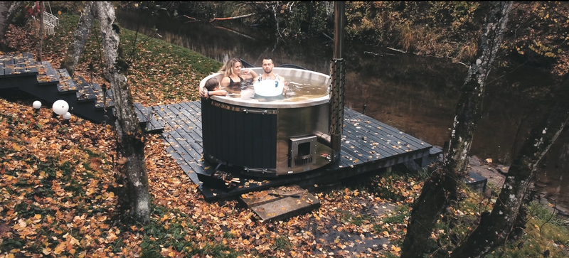 The Pearl Basin – 4-Person Acrylic Hot Tub