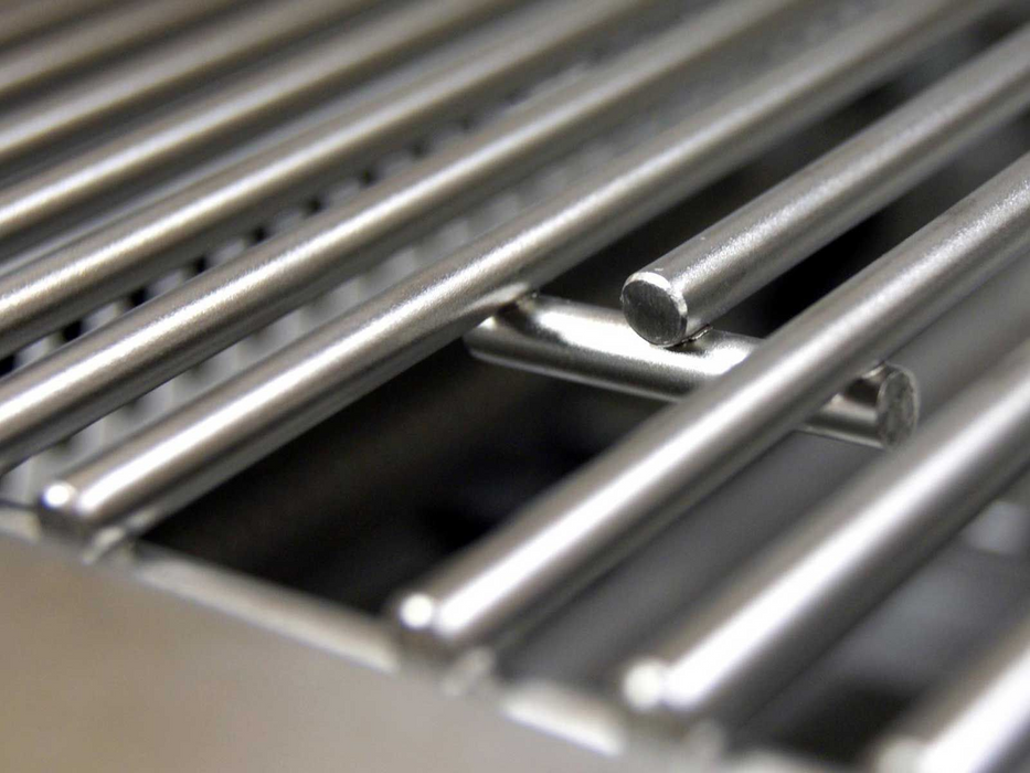 AOG L-Series 24-Inch 2-Burner Gas Grill On In-Ground Post